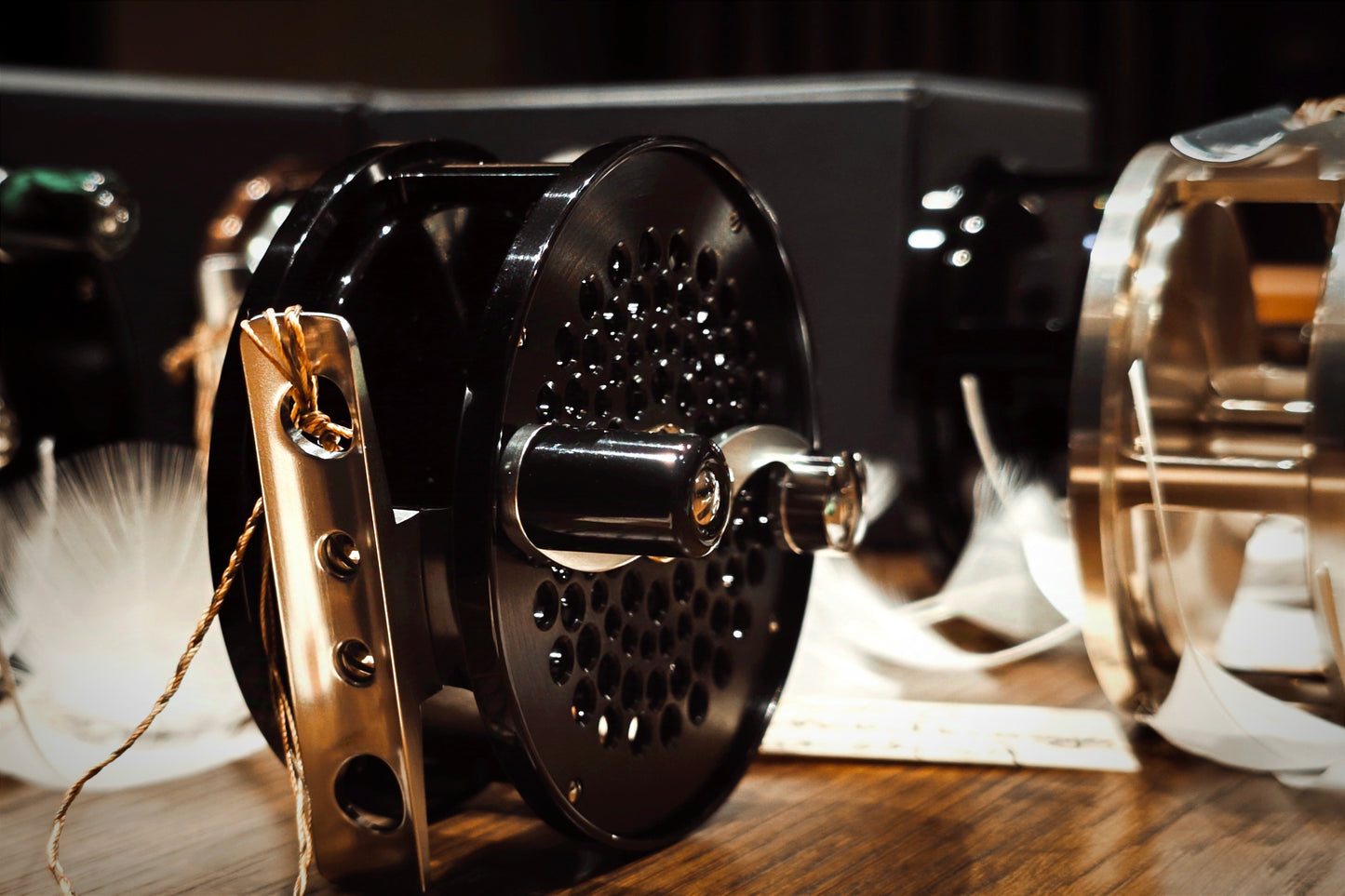 "Nikko" 3 1/4" Classic All-Black